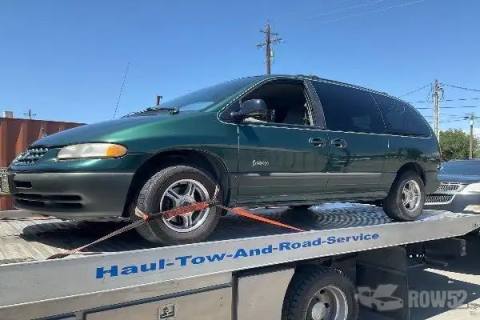 Photo of 1998 Plymouth Grand Voyager