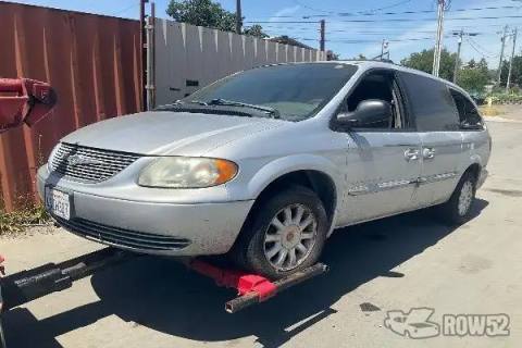 Photo of 2001 Chrysler Town & Country
