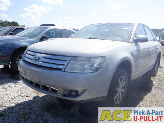 Photo of 2008 Ford Taurus