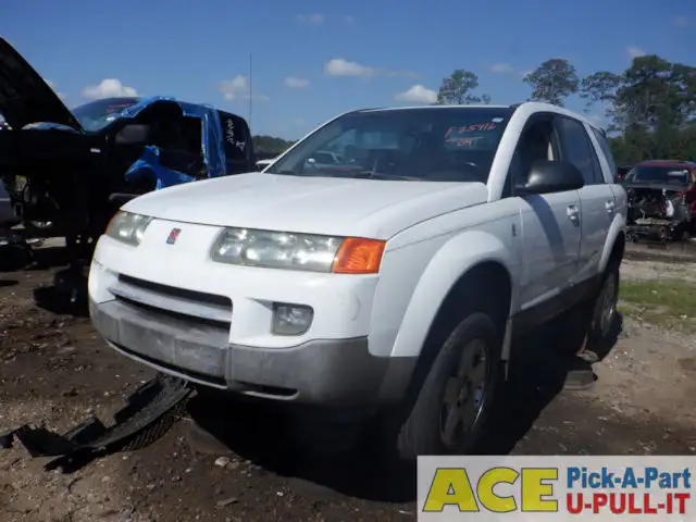 Photo of 2004 Saturn Vue