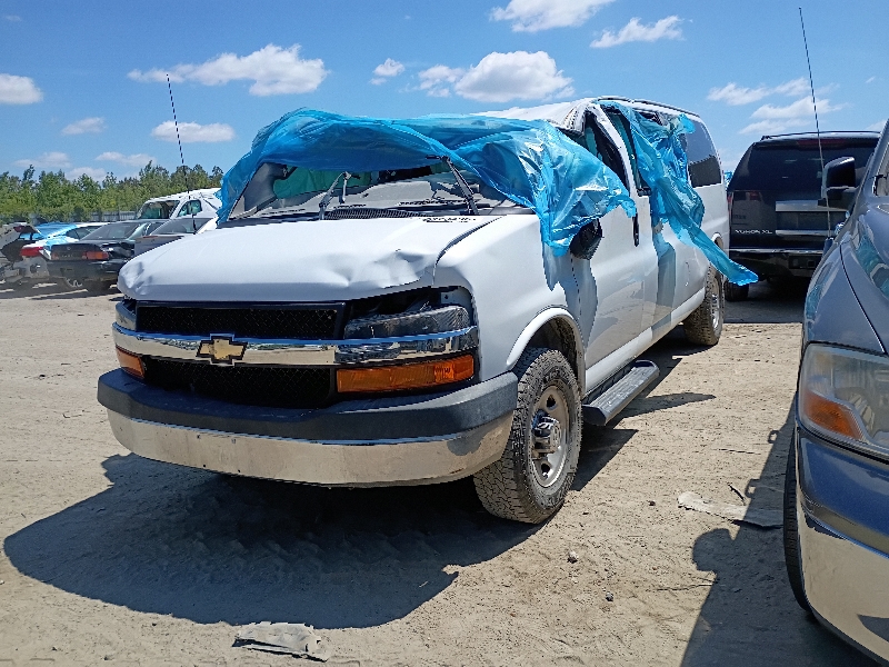 Photo of 2020 Chevrolet Express 3500 Van