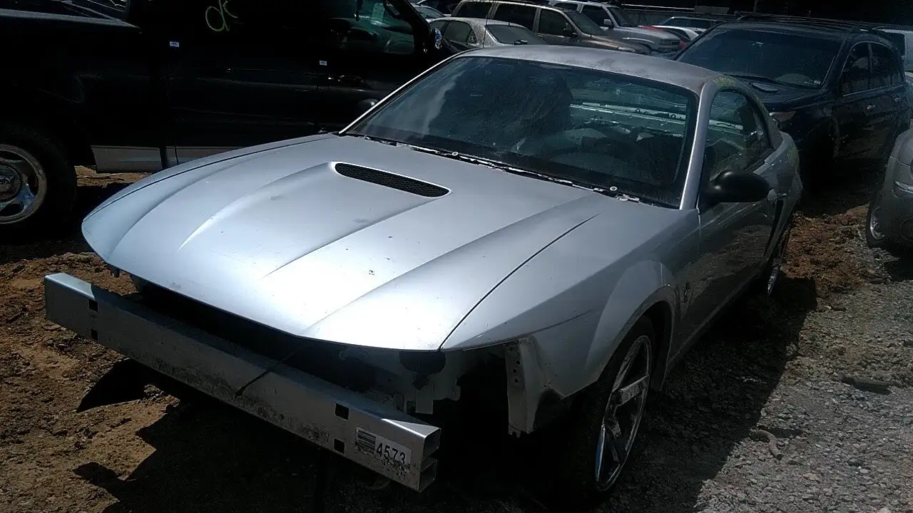 Photo of 2001 Ford Mustang