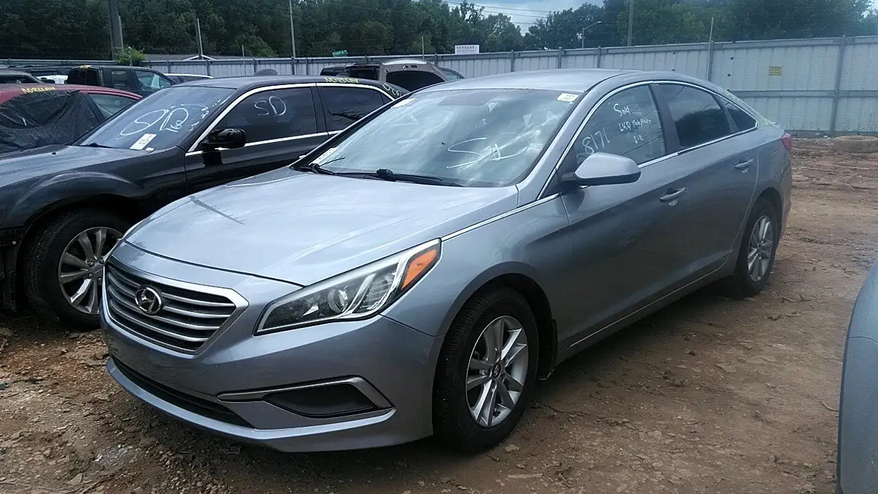 Photo of 2016 Hyundai Sonata