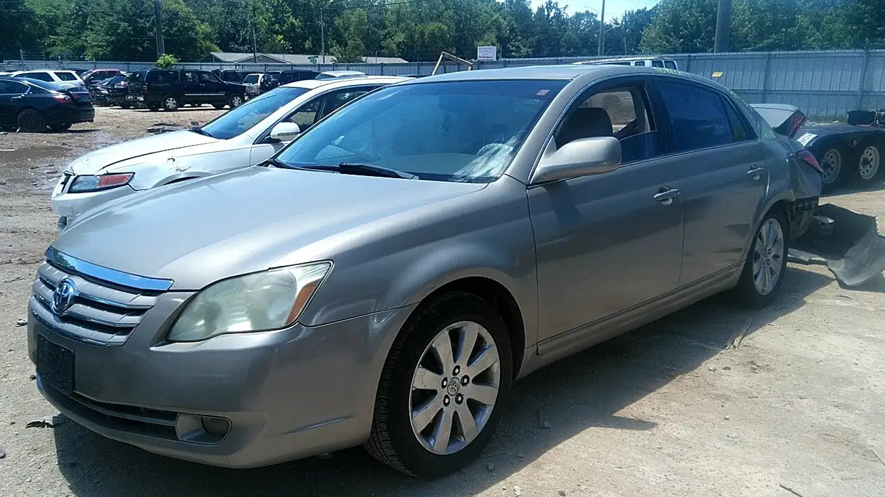 Photo of 2006 Toyota Avalon