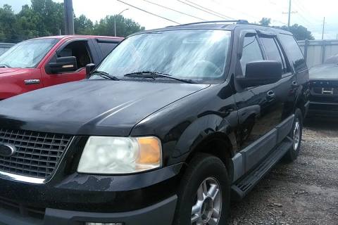 Photo of 2004 Ford Expedition