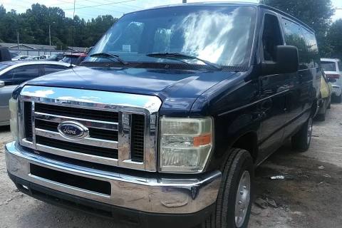Photo of 2009 Ford E-350 Super Duty