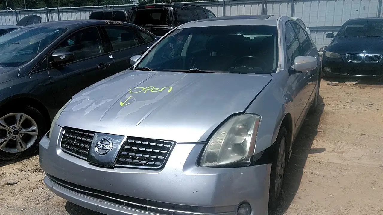 Photo of 2004 Nissan Maxima