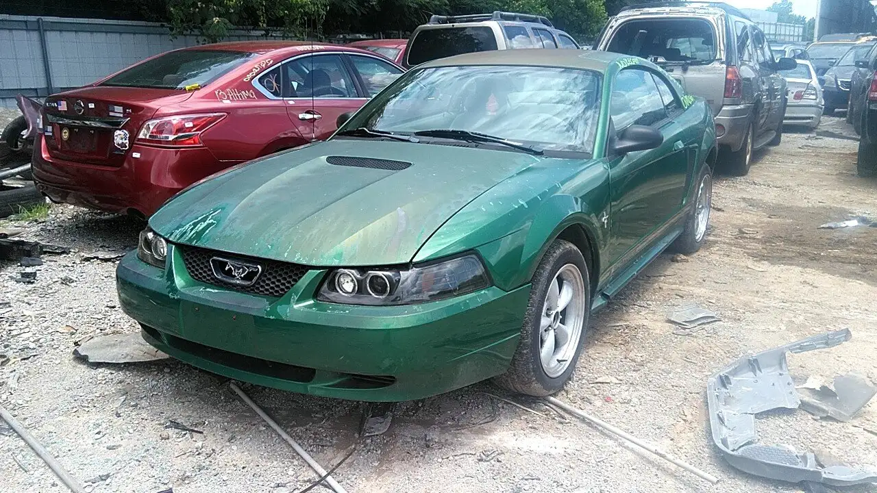 Photo of 2001 Ford Mustang