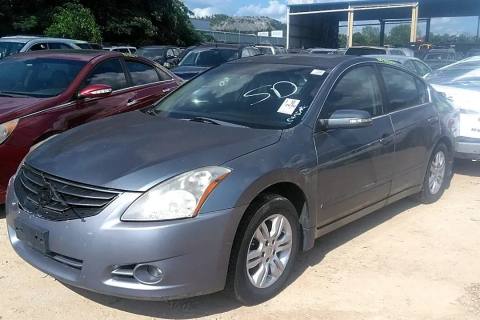 Photo of 2010 Nissan Altima
