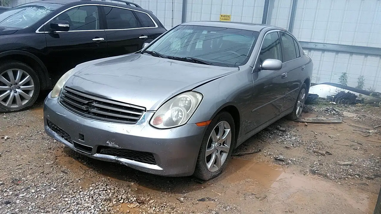 Photo of 2005 Infiniti G35