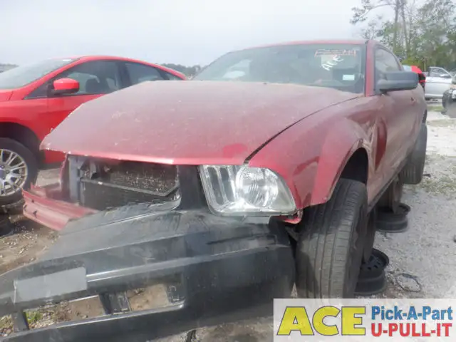 Photo of 2005 Ford Mustang