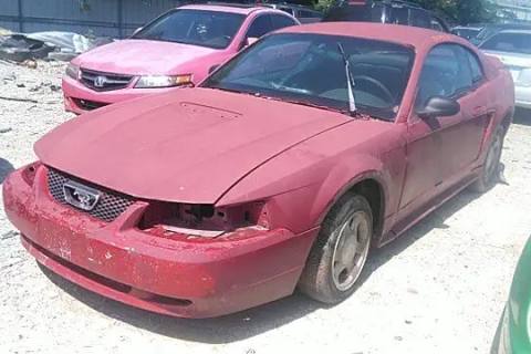 Photo of 1999 Ford Mustang