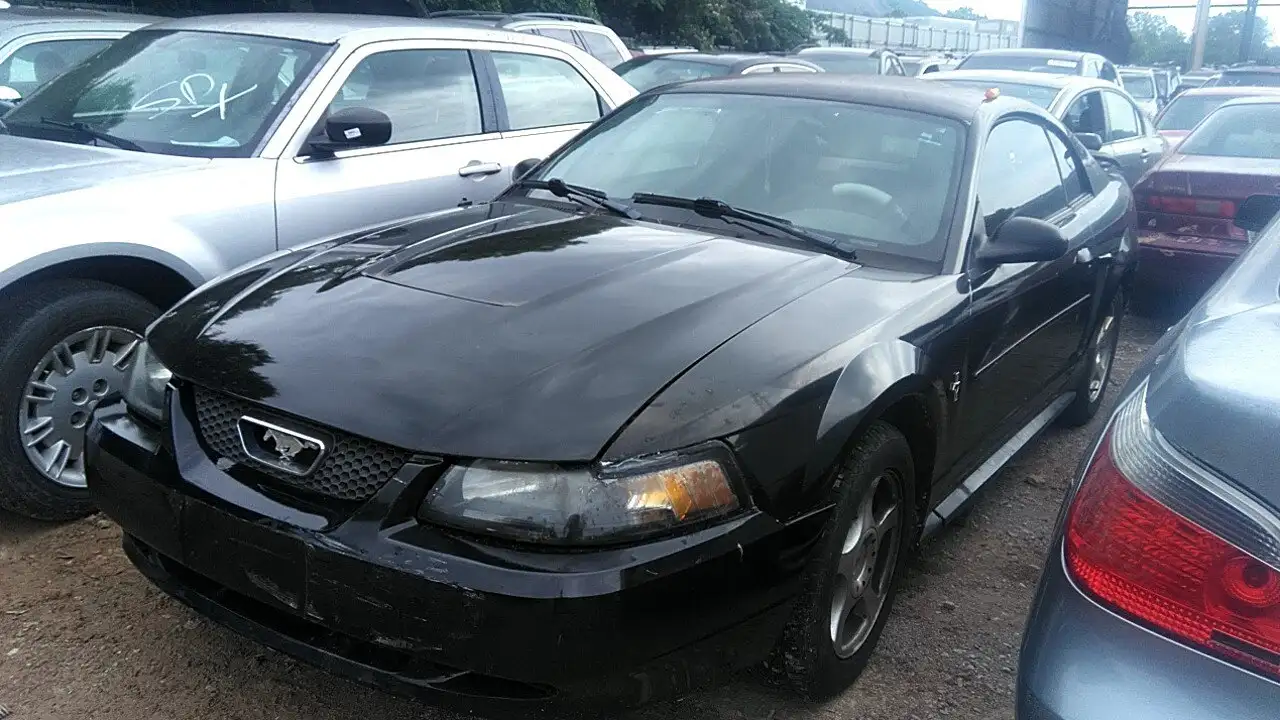 Photo of 2003 Ford Mustang