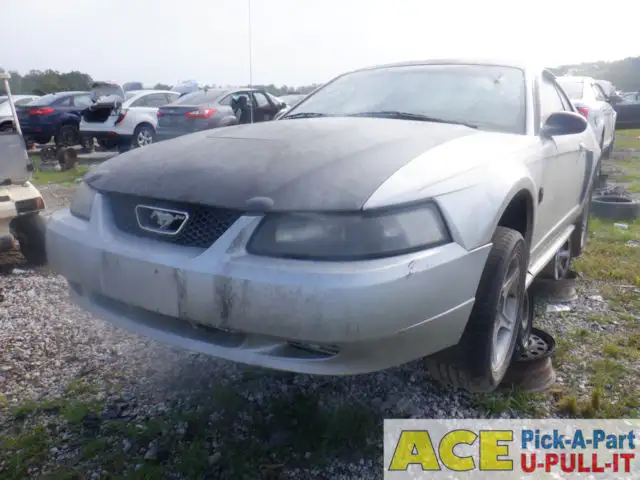 Photo of 2004 Ford Mustang