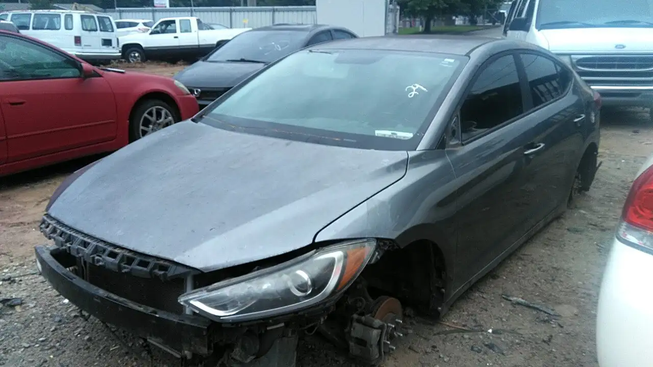 Photo of 2018 Hyundai Elantra