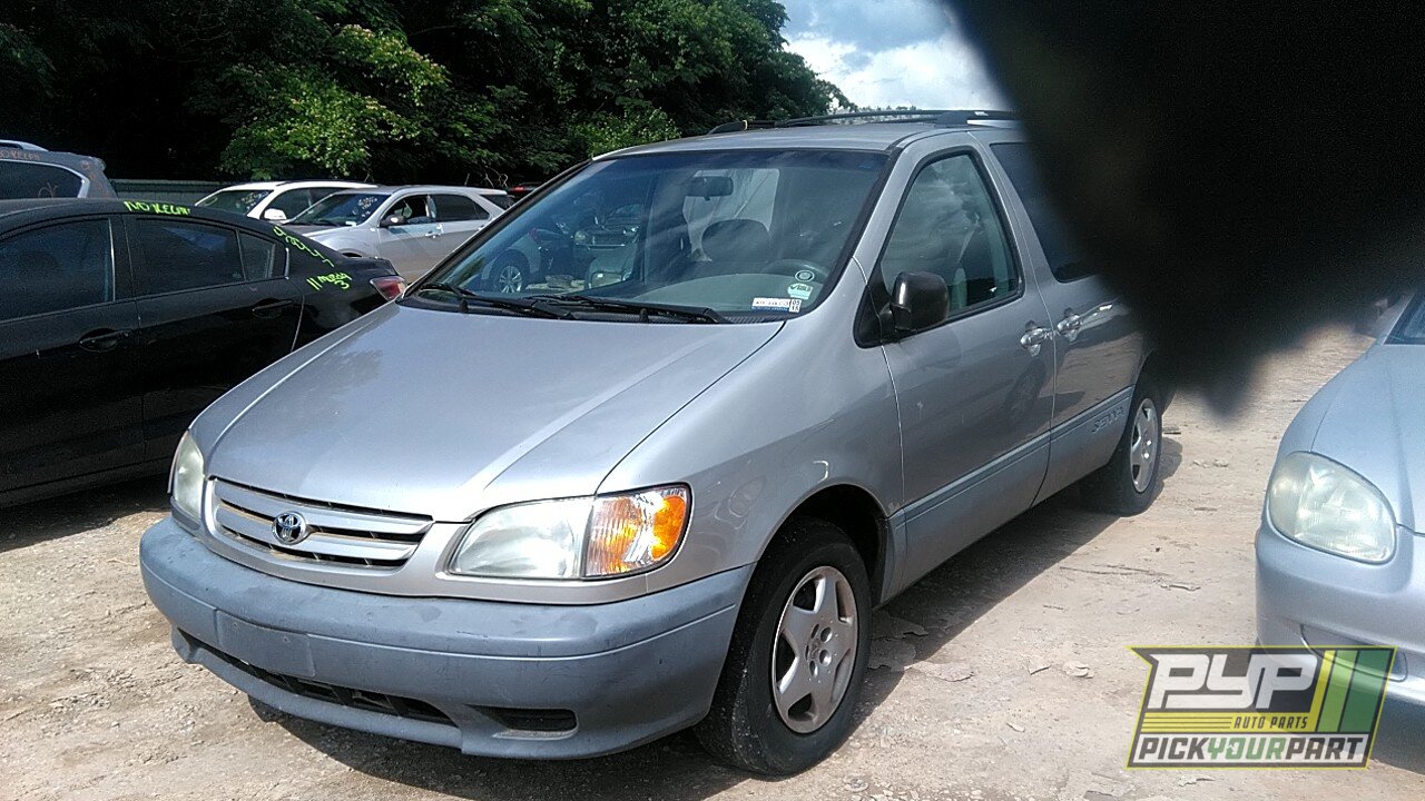 Photo of 2002 Toyota Sienna