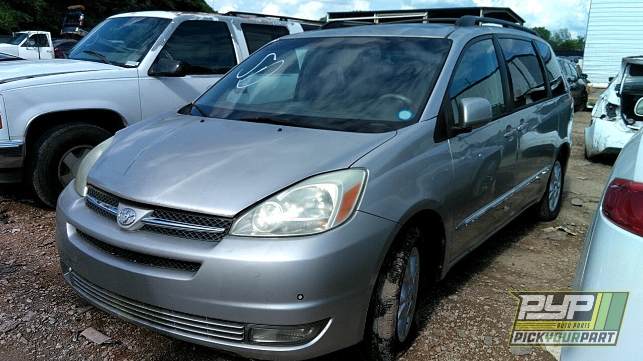 Photo of 2004 Toyota Sienna