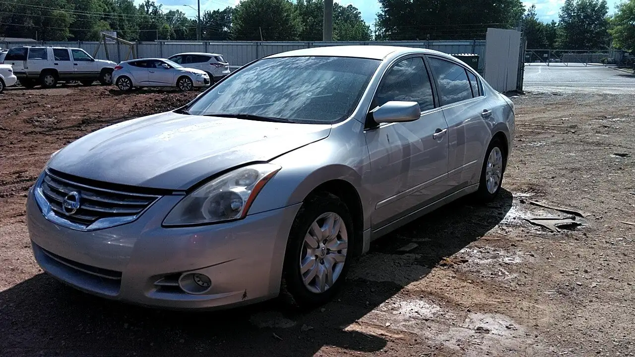Photo of 2010 Nissan Altima