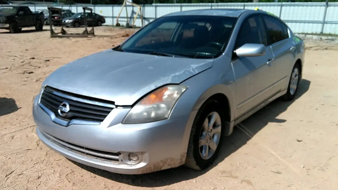 Photo of 2009 Nissan Altima