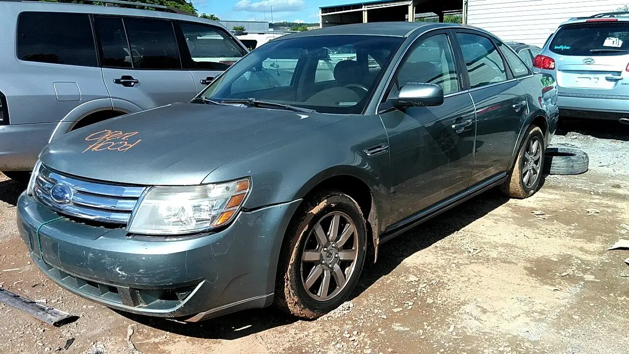 Photo of 2008 Ford Taurus