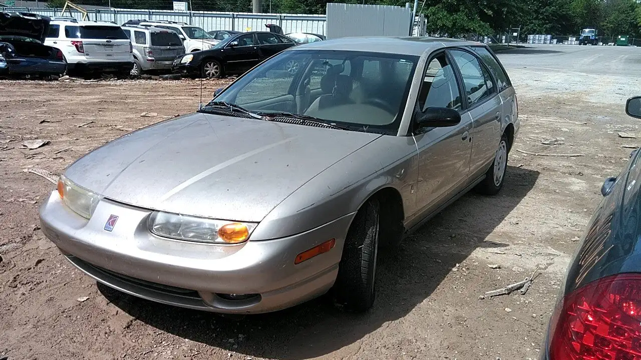 Photo of 2000 Saturn Sw2