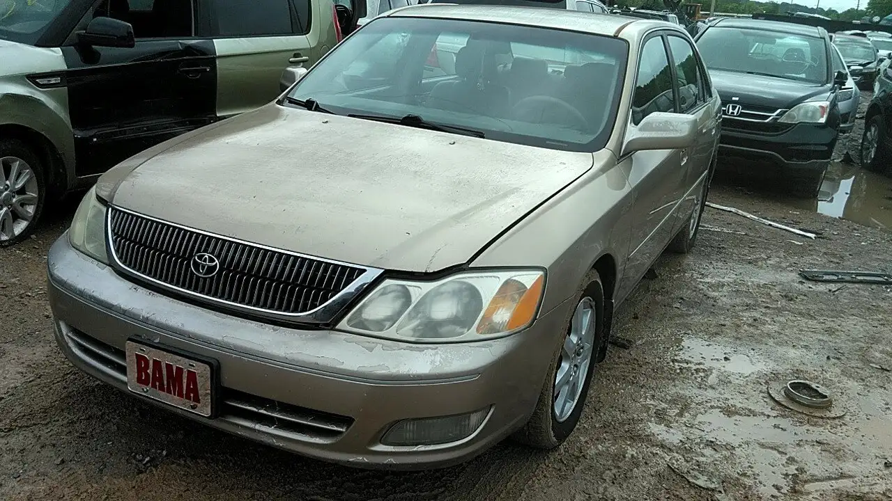 Photo of 2001 Toyota Avalon