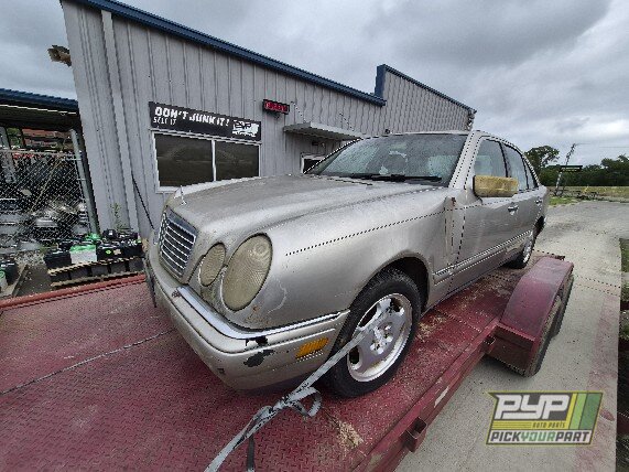 Photo of 1999 Mercedes-Benz E430