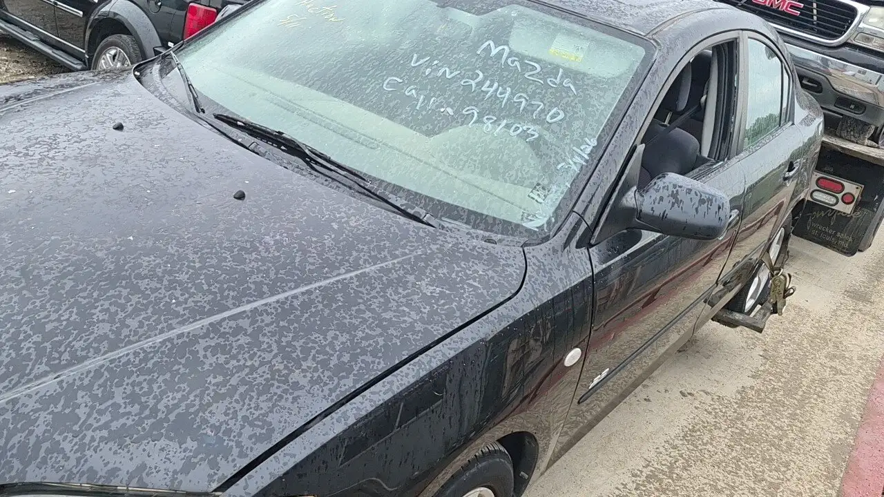 Photo of 2005 Mazda 3