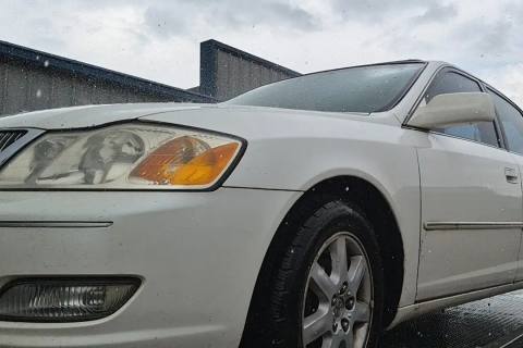 Photo of 2000 Toyota Avalon