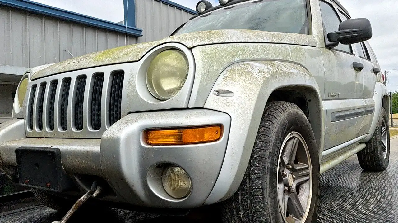 Photo of 2004 Jeep Liberty
