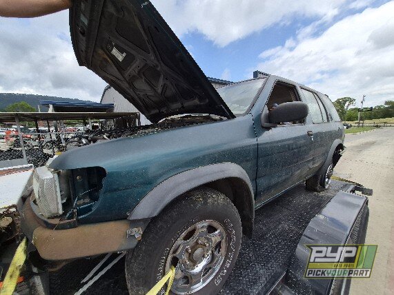 Photo of 1997 Nissan Pathfinder