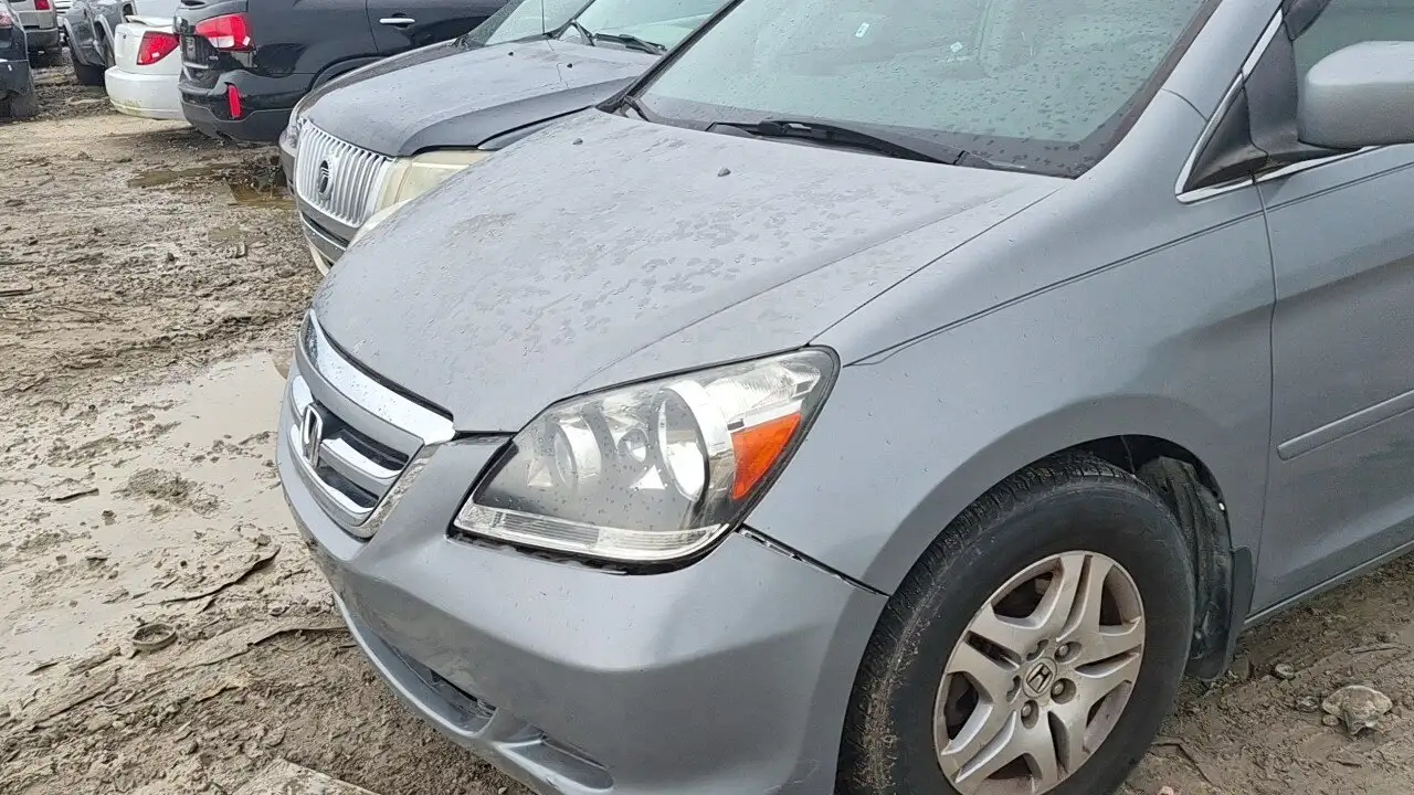 Photo of 2005 Honda Odyssey