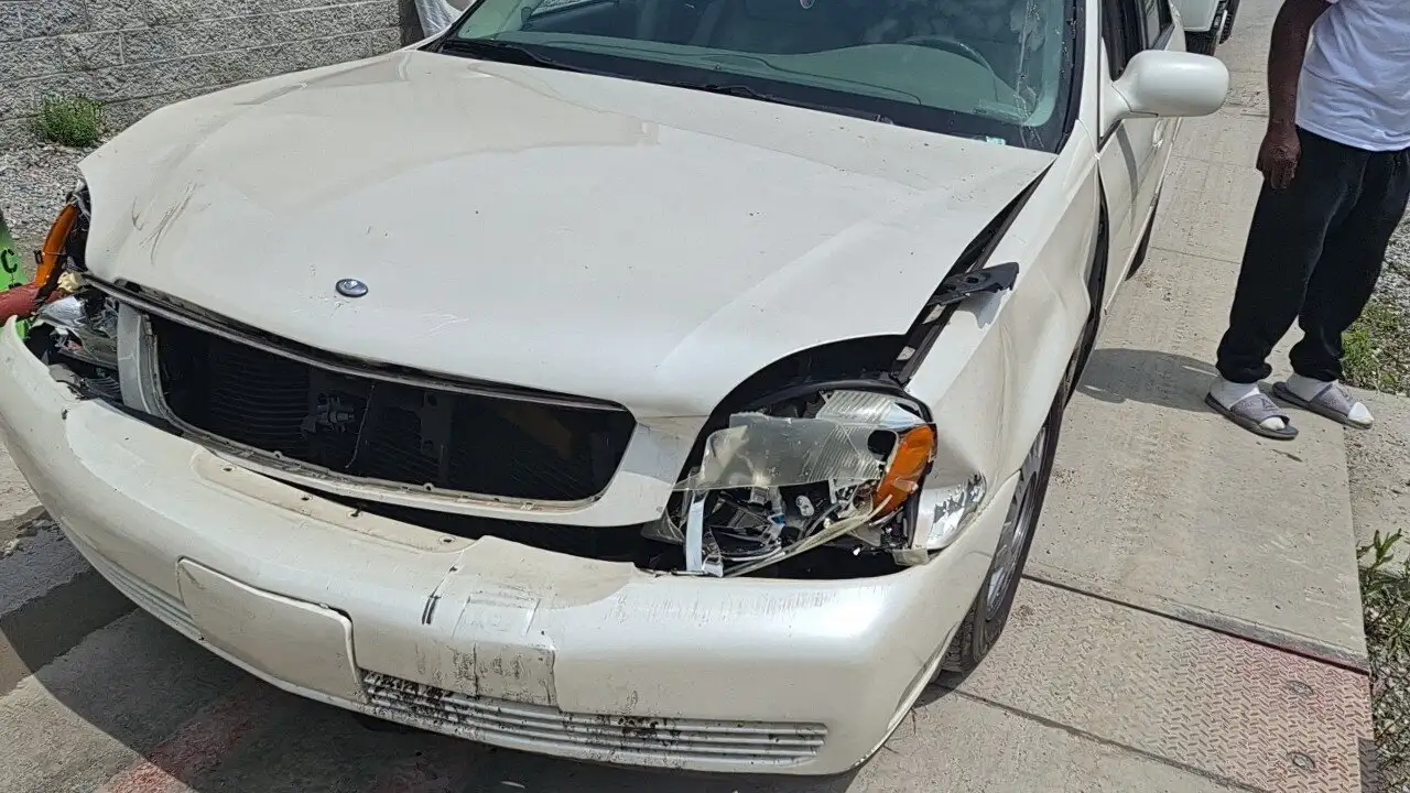 Photo of 2003 Cadillac Deville