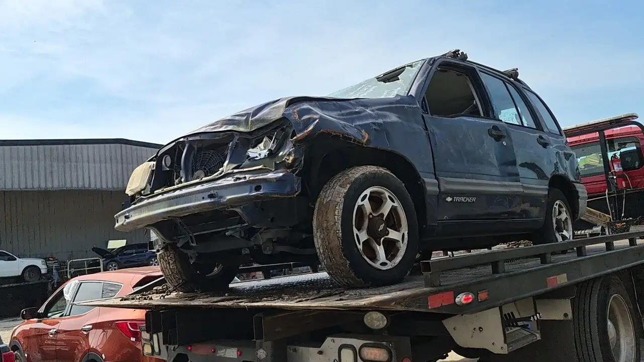 Photo of 2000 Chevrolet Tracker