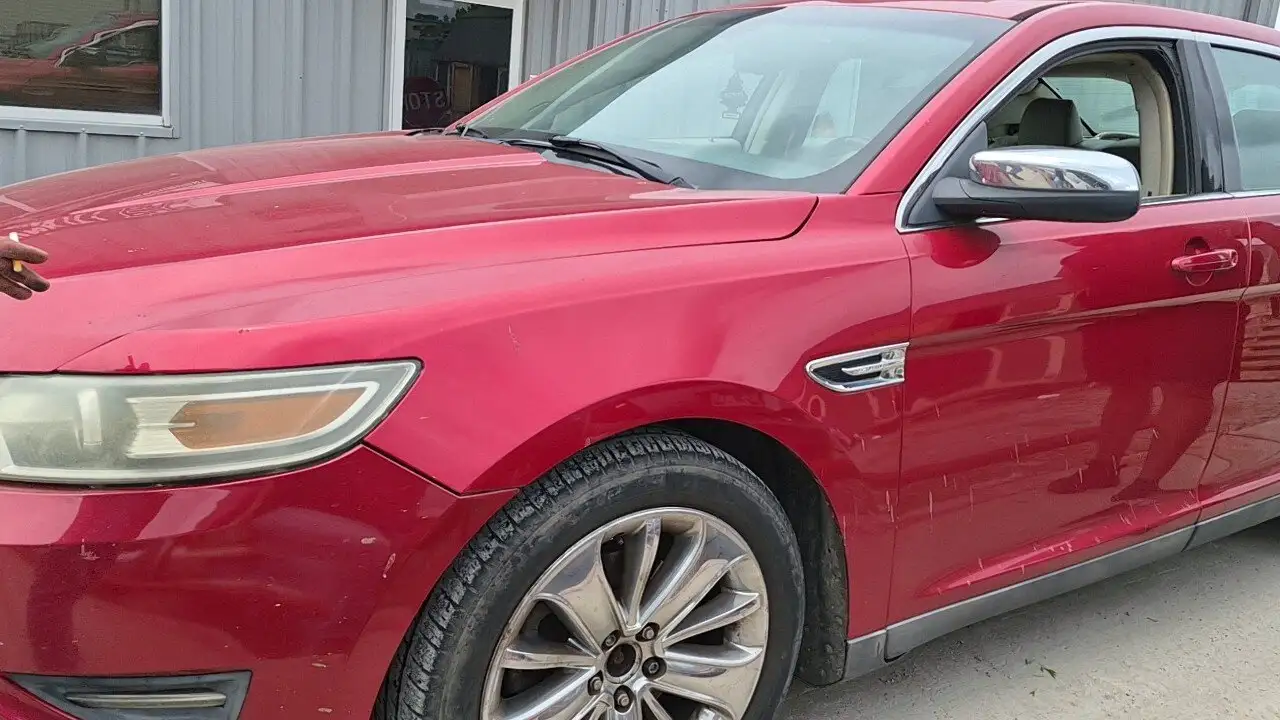 Photo of 2010 Ford Taurus