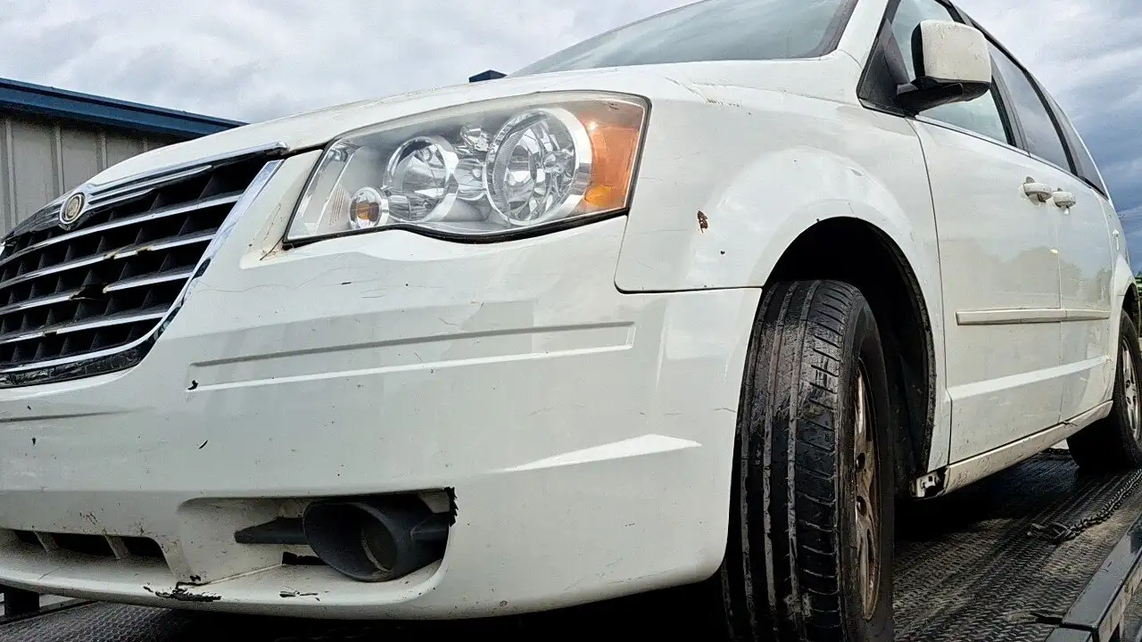 Photo of 2008 Chrysler Town & Country