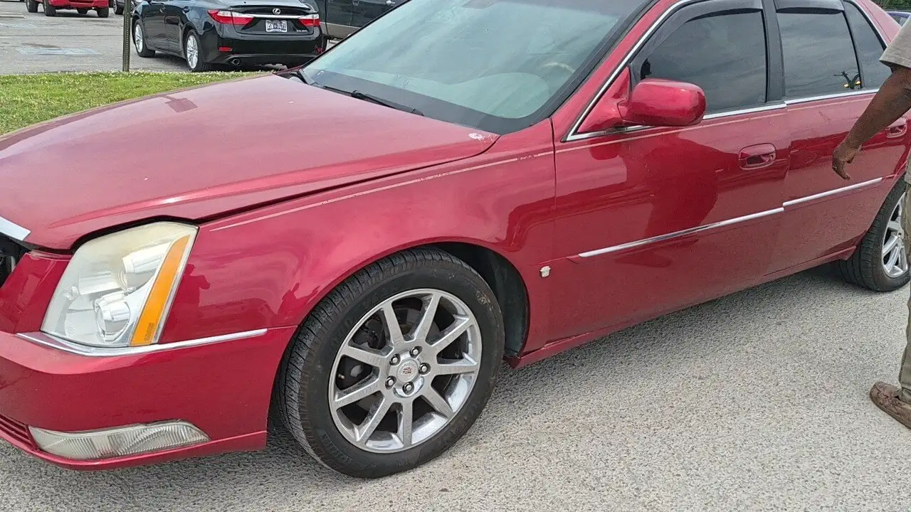 Photo of 2006 Cadillac Dts