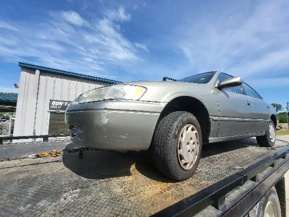 Photo of 1999 Toyota Camry