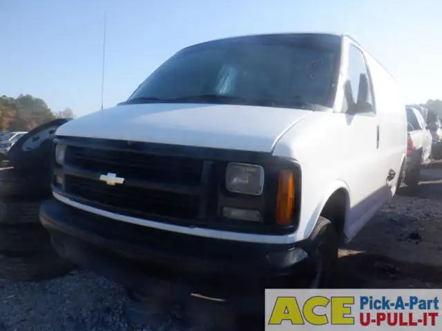Photo of 2000 Gmc Savana 1500 Van