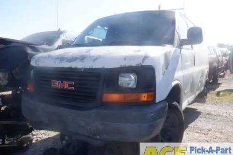Photo of 2004 Gmc Savana 2500 Van