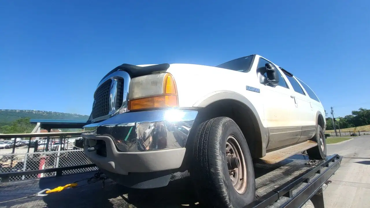 Photo of 2001 Ford Excursion