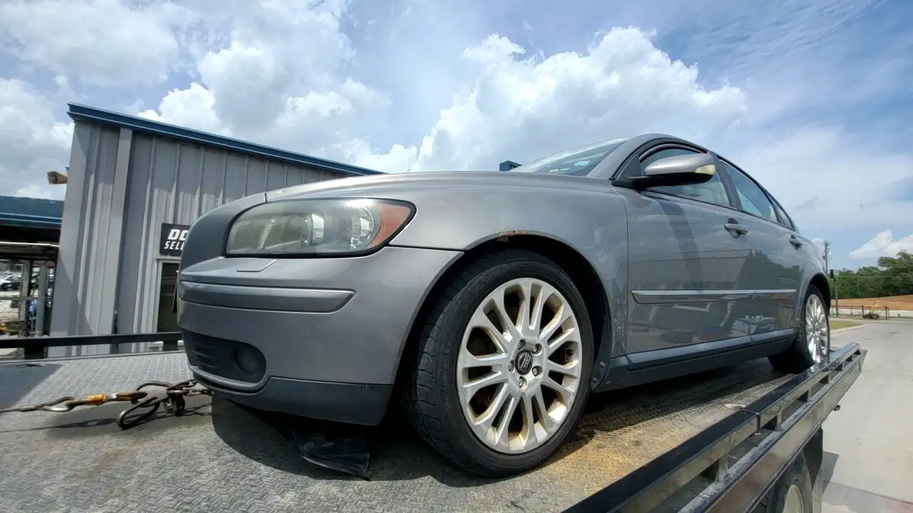 Photo of 2005 Volvo S40