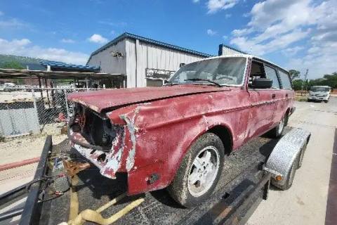 Photo of 1984 Volvo 240