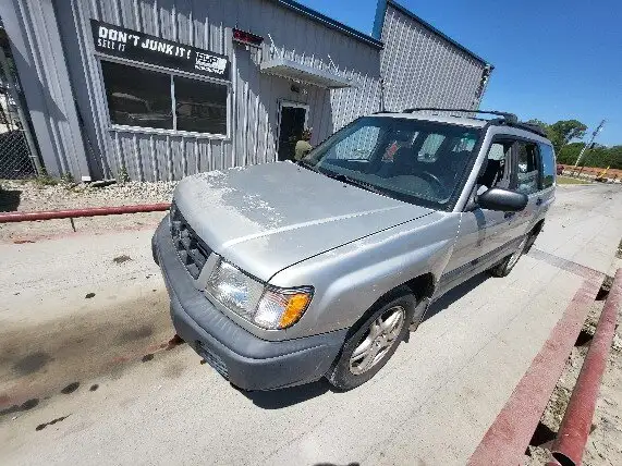 Photo of 1999 Subaru Forester