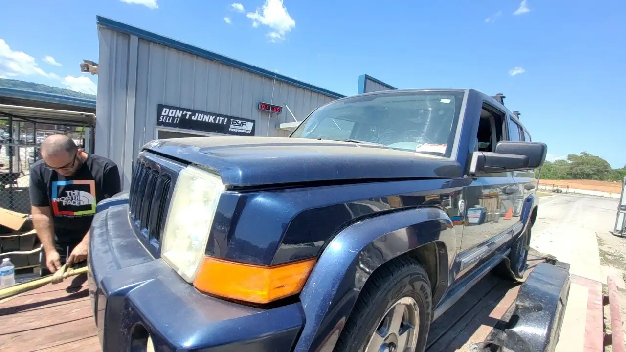 Photo of 2006 Jeep Commander