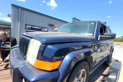 Photo of 2006 Jeep Commander
