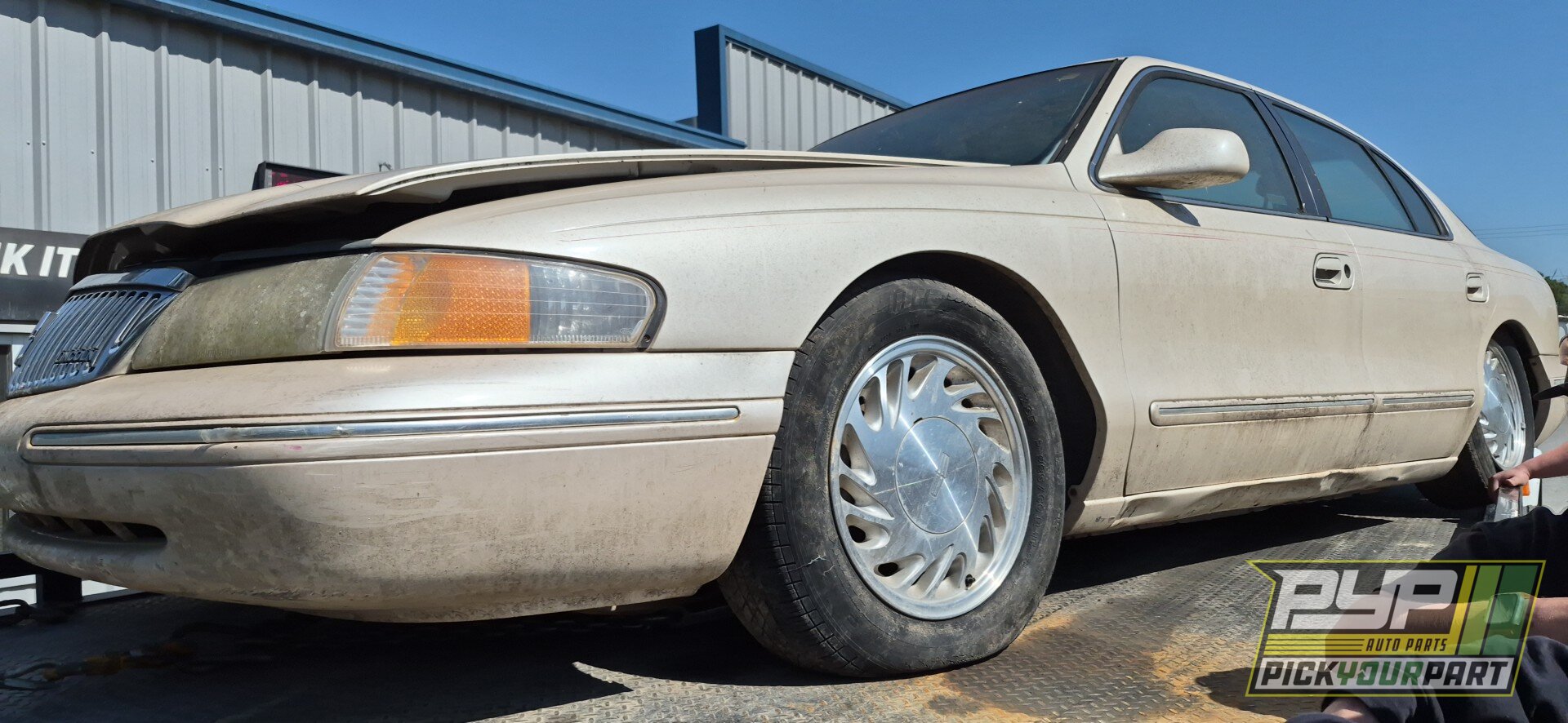 Photo of 1996 Lincoln Continental