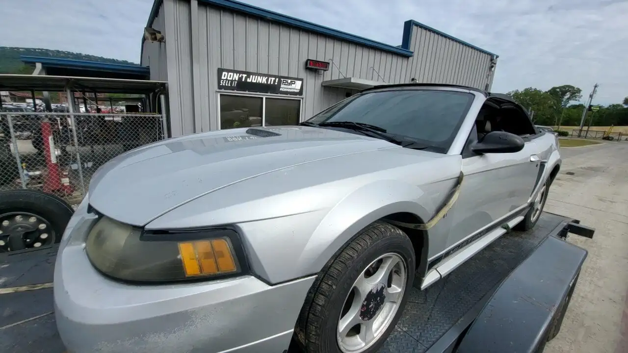 Photo of 2002 Ford Mustang