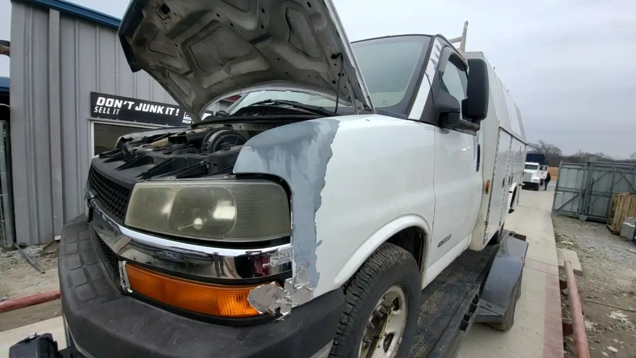 Photo of 2005 Chevrolet Express 3500