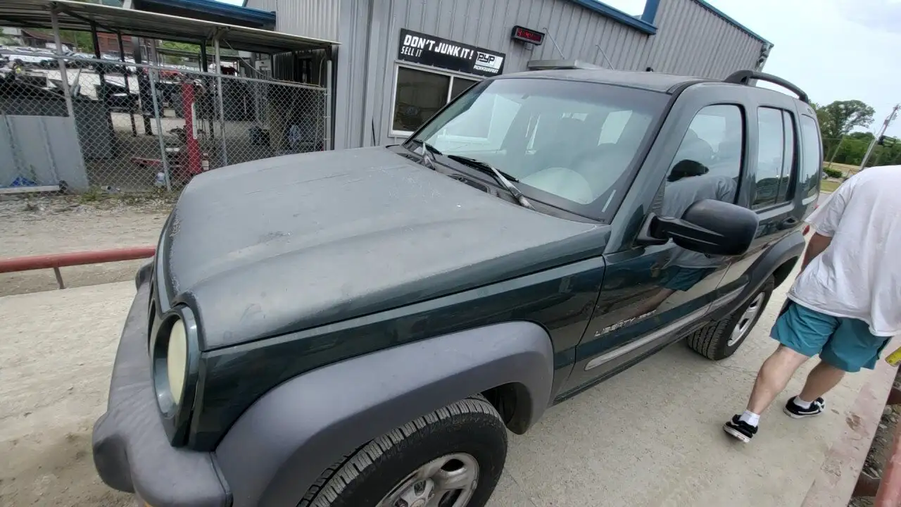 Photo of 2002 Jeep Liberty